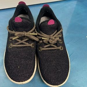 Allbirds wool “mizzle” Size 9
